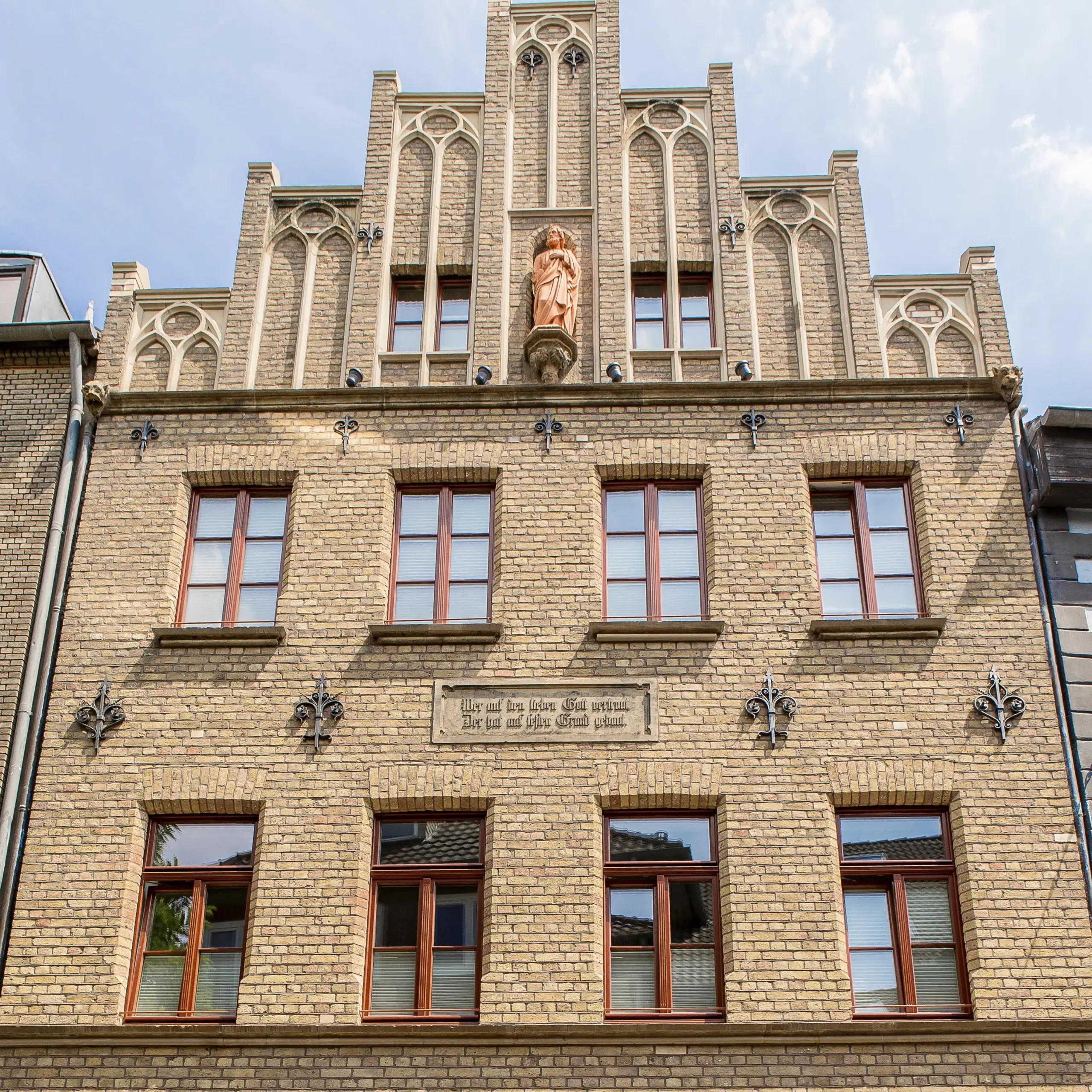 Grabstein_Bildhauerei_Restauration_3
